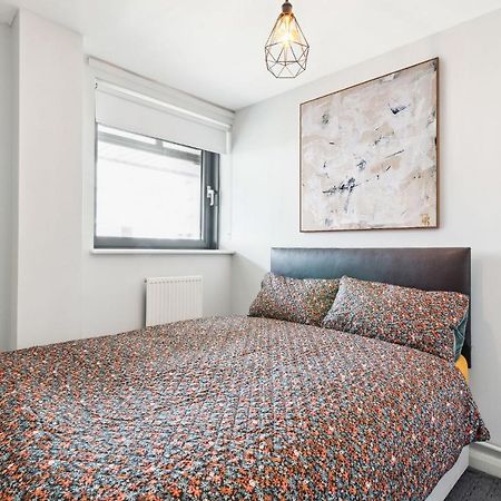 Docklands Cozy View Apartment Лондон Екстер'єр фото